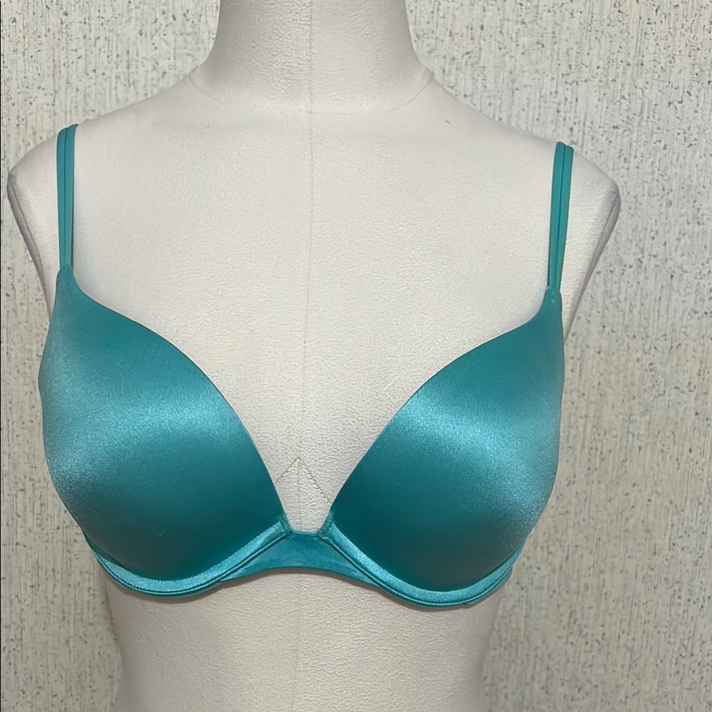 Victoria’s Secret Very Sexy Push Up Bra 32D Teal